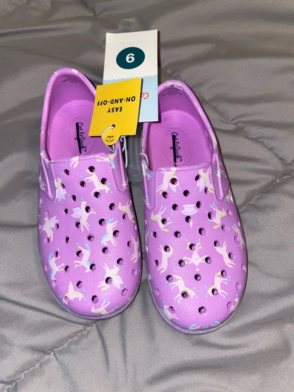 Cat & Jack girls easy on-and-off unicorn shoes. Perforated rubber. Size 9